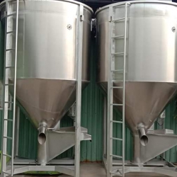 Máy Sấy Trộn Hạt Nhựa 6